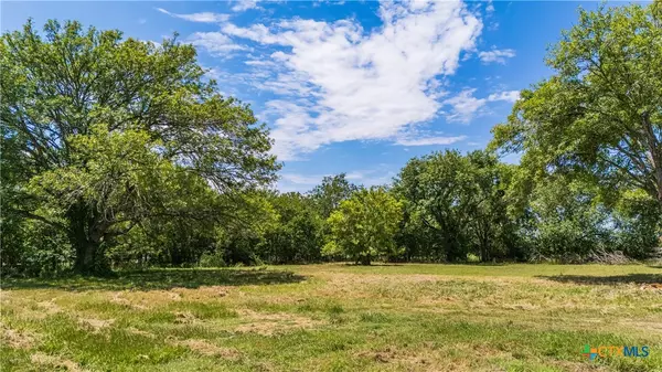 815 Peabody ST,  Edna,  TX 77957