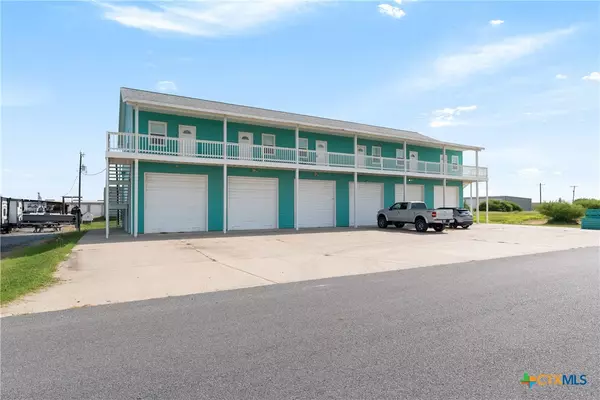 1555 Gulf DR #3, Port Mansfield, TX 78598