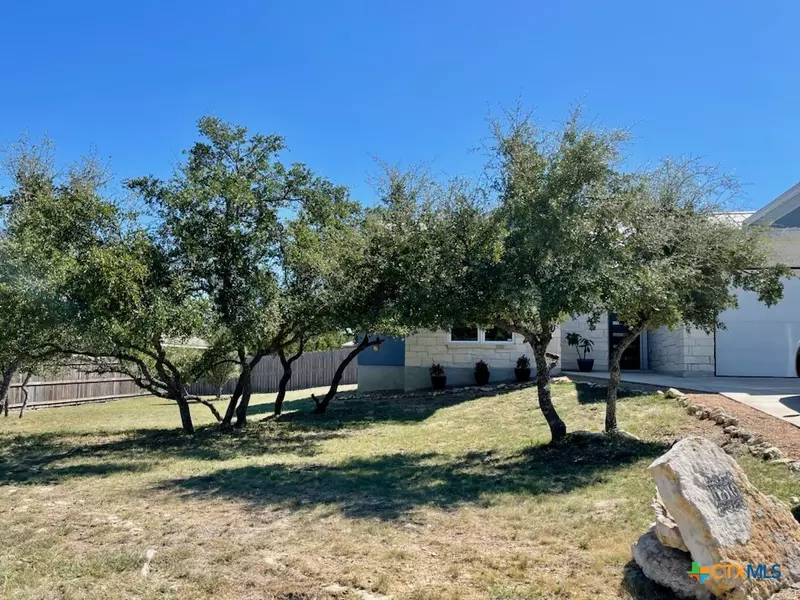 1310 Yaupon DR, Fischer, TX 78623