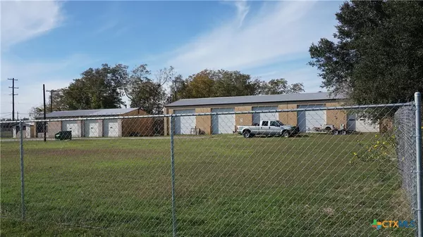 Victoria, TX 77904,702 Clay DR