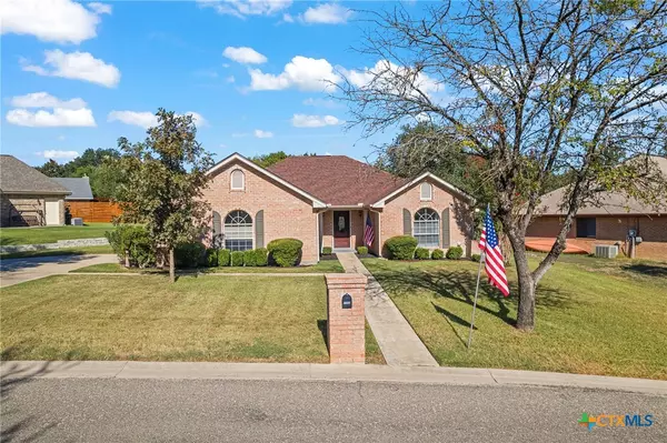 2200 Chisholm TRL, Salado, TX 76571