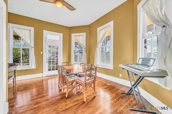 Taylor, TX 76574,504 Porter ST