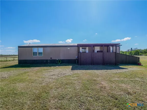 109 Hunt Hill RD, Rogers, TX 76569