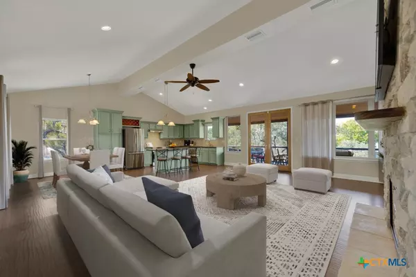 Canyon Lake, TX 78133,925 & 913 Glenn Dr DR