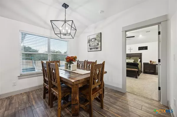 Lampasas, TX 76550,1609 Badger LN