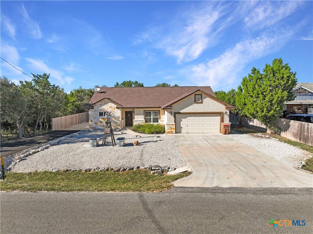Fischer, TX 78623,1541 Cottonwood RD