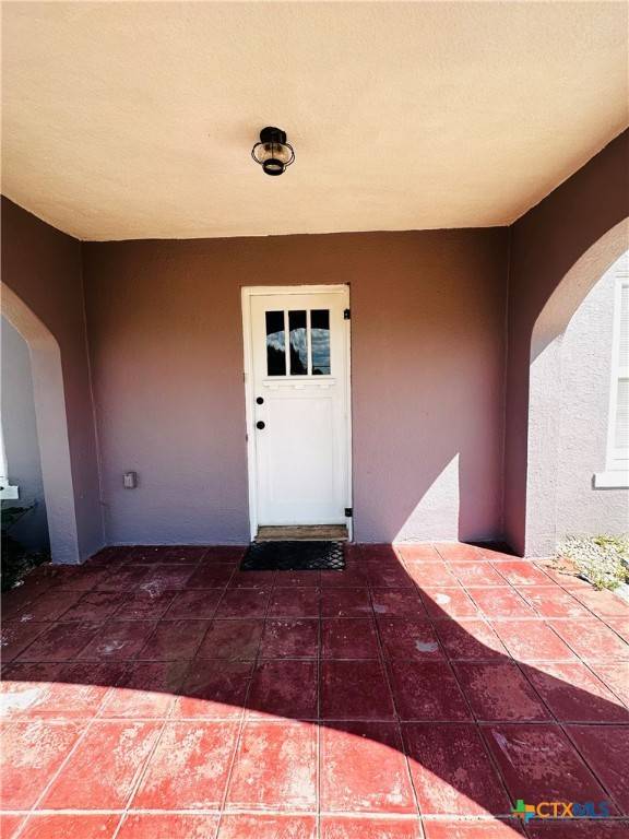 Seguin, TX 78155,947 S Austin ST