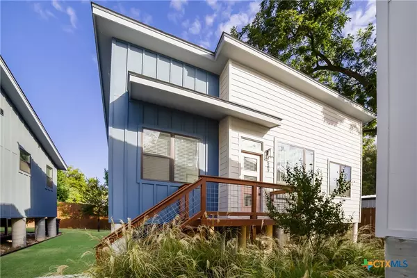 New Braunfels, TX 78130,587 E Basel ST