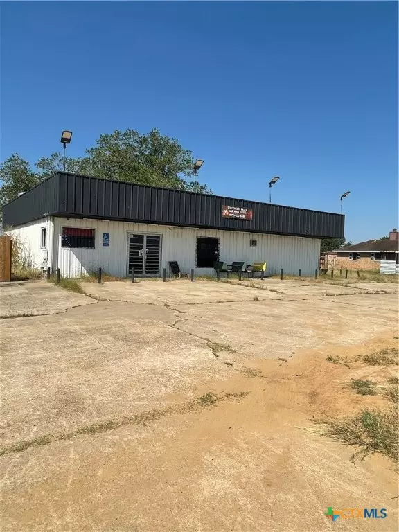 El Campo, TX 77437,4860 State Highway 71