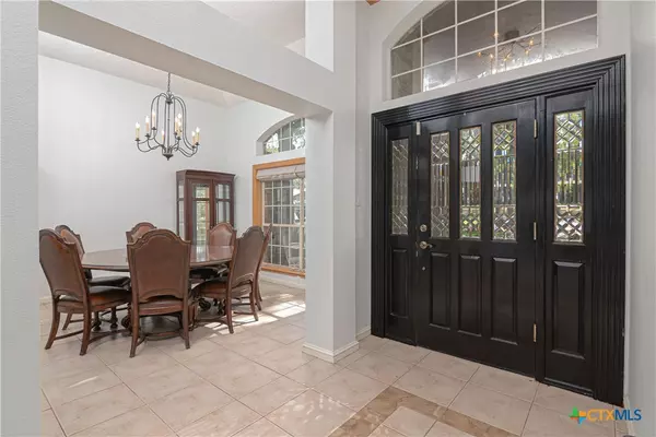 Seguin, TX 78155,218 Montwood