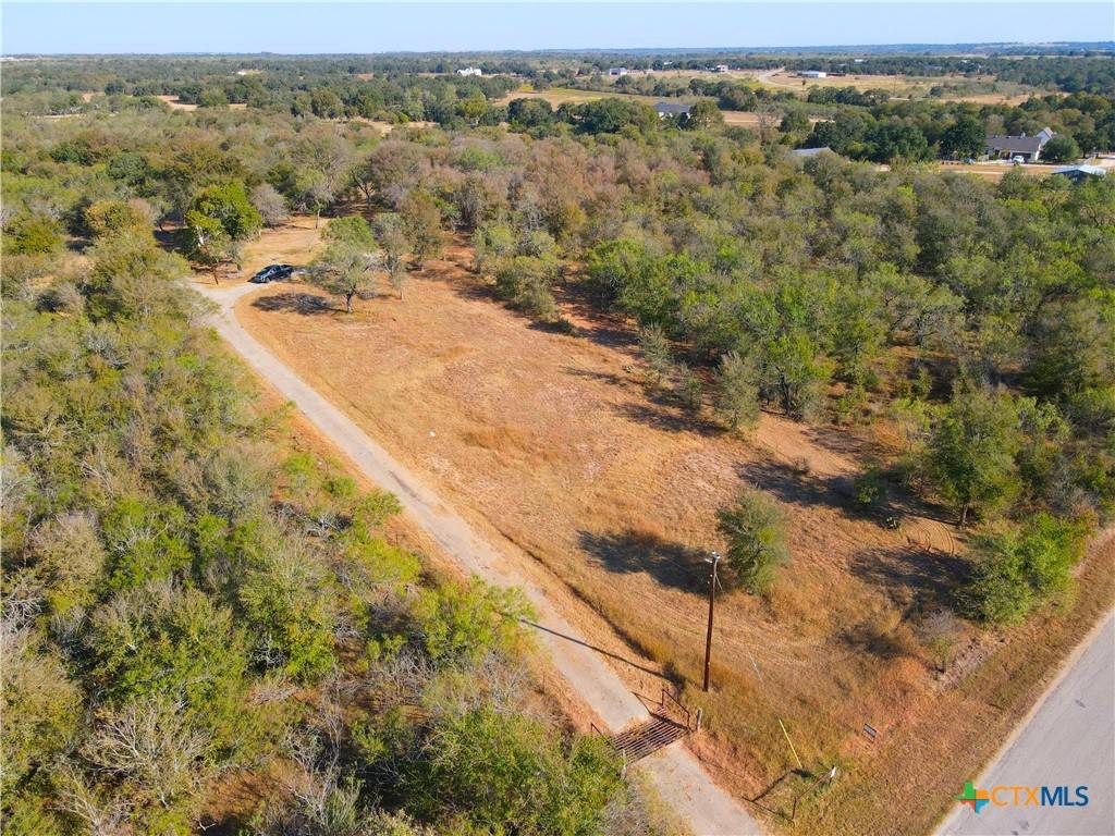 Lockhart, TX 78644,407 Sierra DR #13
