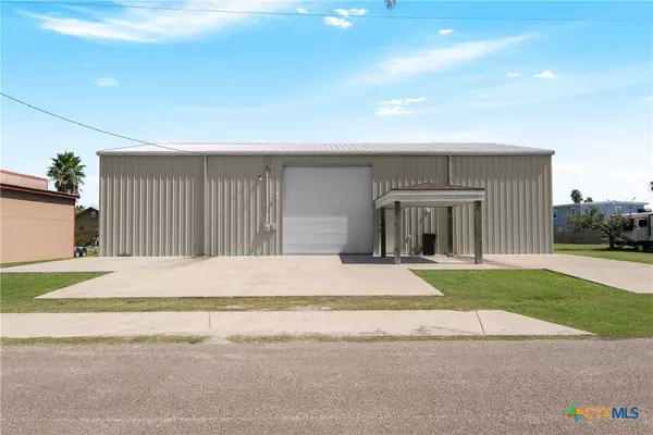 Port Mansfield, TX 78598,214 Copano DR