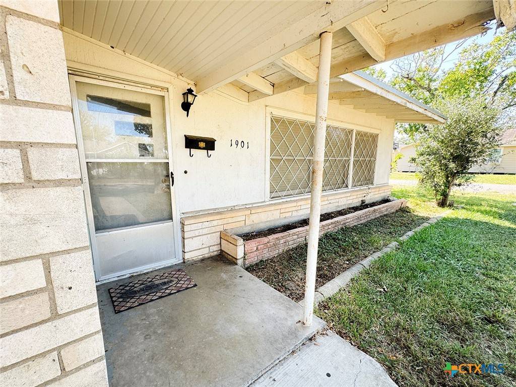 Victoria, TX 77901,1901 E Guadalupe ST