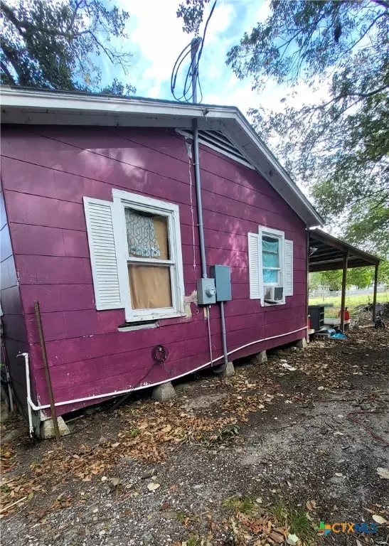 Lolita, TX 77971,129 College ST