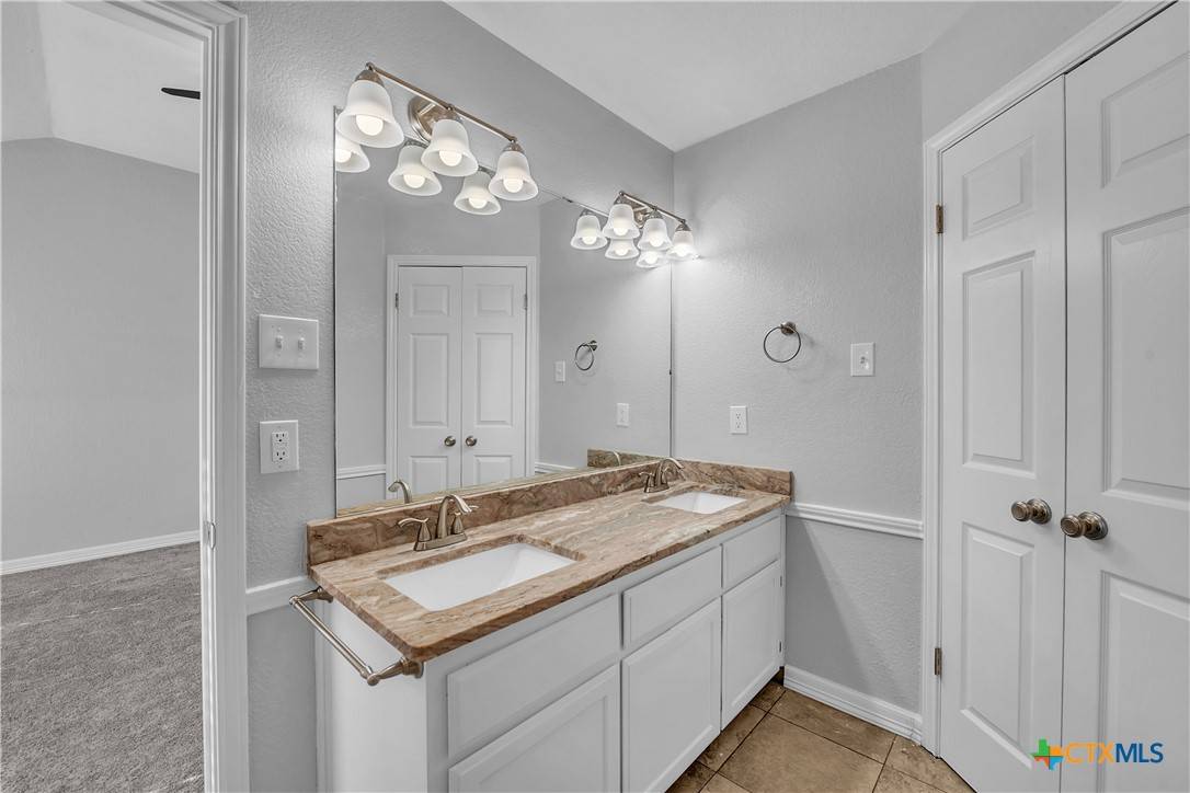 Copperas Cove, TX 76522,907 Saratoga LN