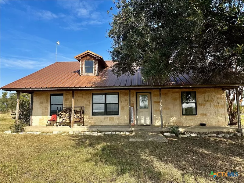 149 CR 459A, Lott, TX 76656