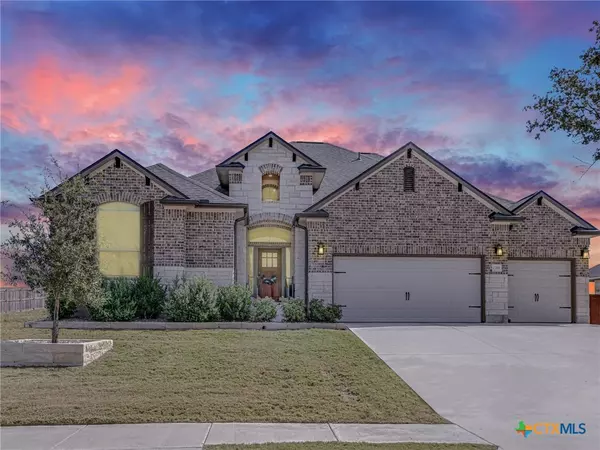 1701 Meadow Crest DR, Salado, TX 76571