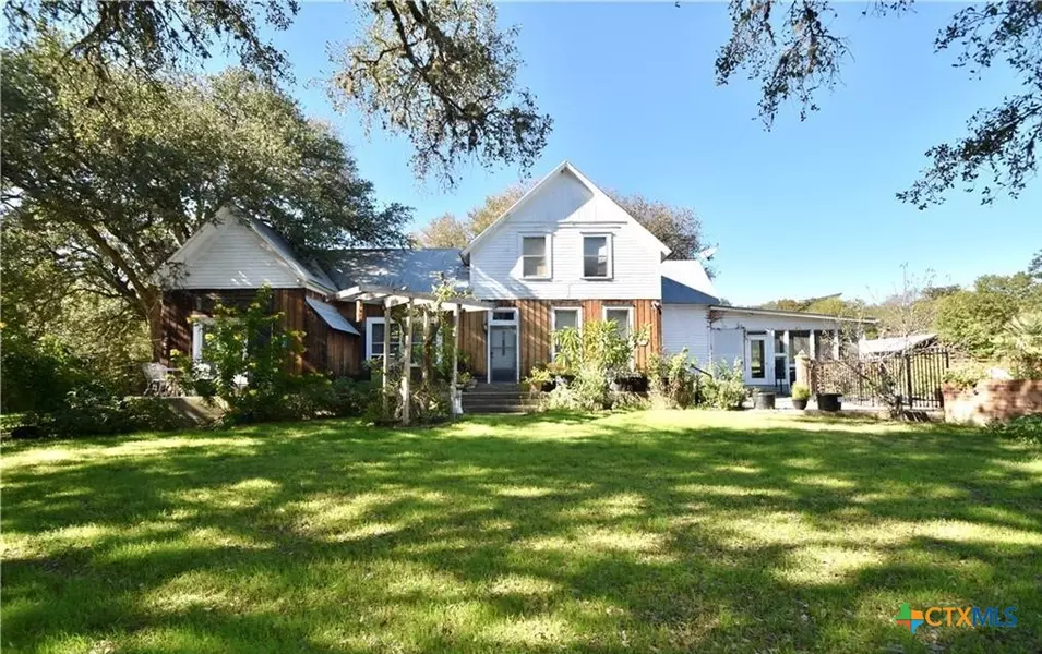 1620 Hofheinz ST, San Marcos, TX 78666
