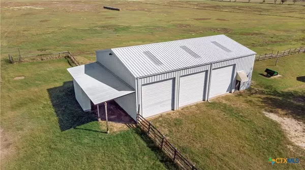 Lott, TX 76656,1830 Us-77