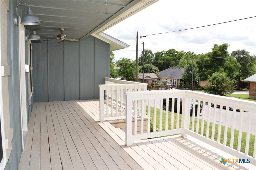 Austin, TX 78702,2200 E 18th ST