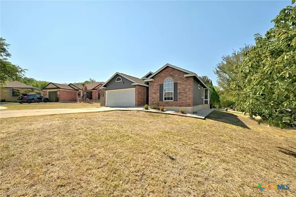 Austin, TX 78744,5000 Lark Creek CV