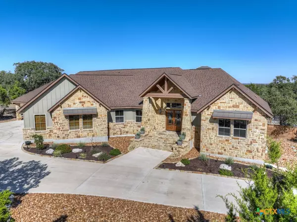 121 Winecup LN, Spring Branch, TX 78070