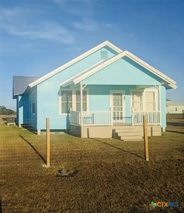 101 SILK STOCKING, Port Lavaca, TX 77979