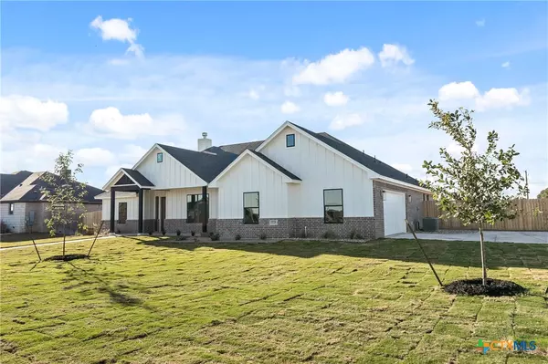 Salado, TX 76571,5218 Hollow Ranch DR