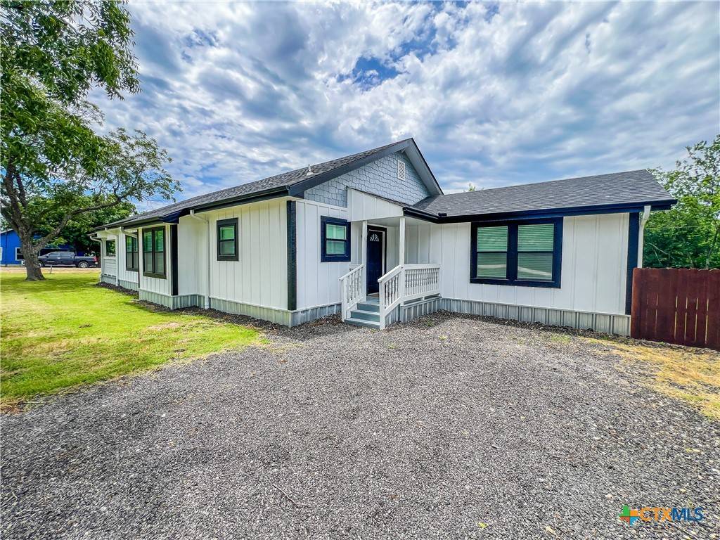 Rogers, TX 76569,318 Thomas ST