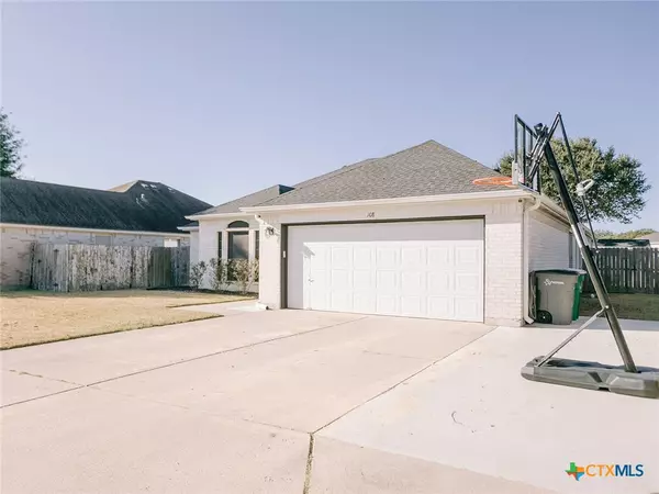 Victoria, TX 77904,108 Arabian DR