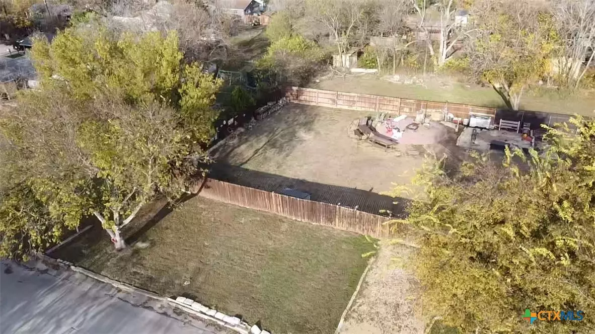 New Braunfels, TX 78130,355 S Plum AVE