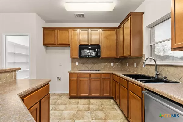 Temple, TX 76502,9812 Cow Page CT