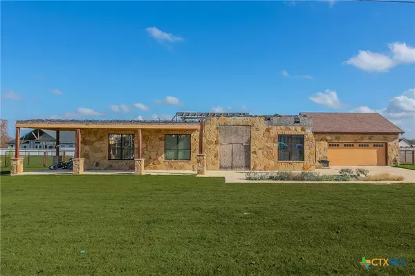 2178 Southbend RD, Salado, TX 76571