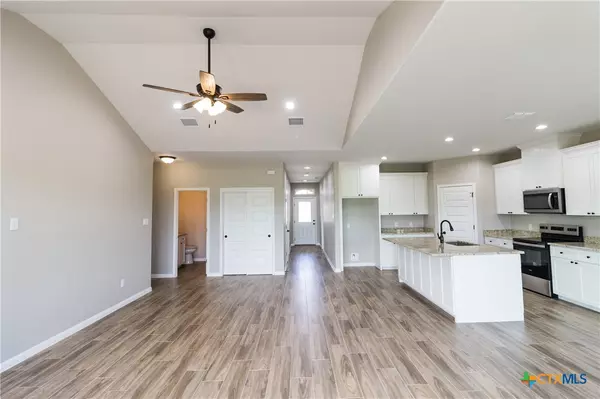 Marion, TX 78124,109 Lost Pines Ln