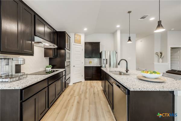 3903 Crockett AVE,  Lago Vista,  TX 78645