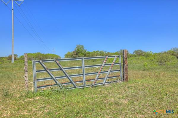 706 Union Wine RD #Lot 2, New Braunfels, TX 78130