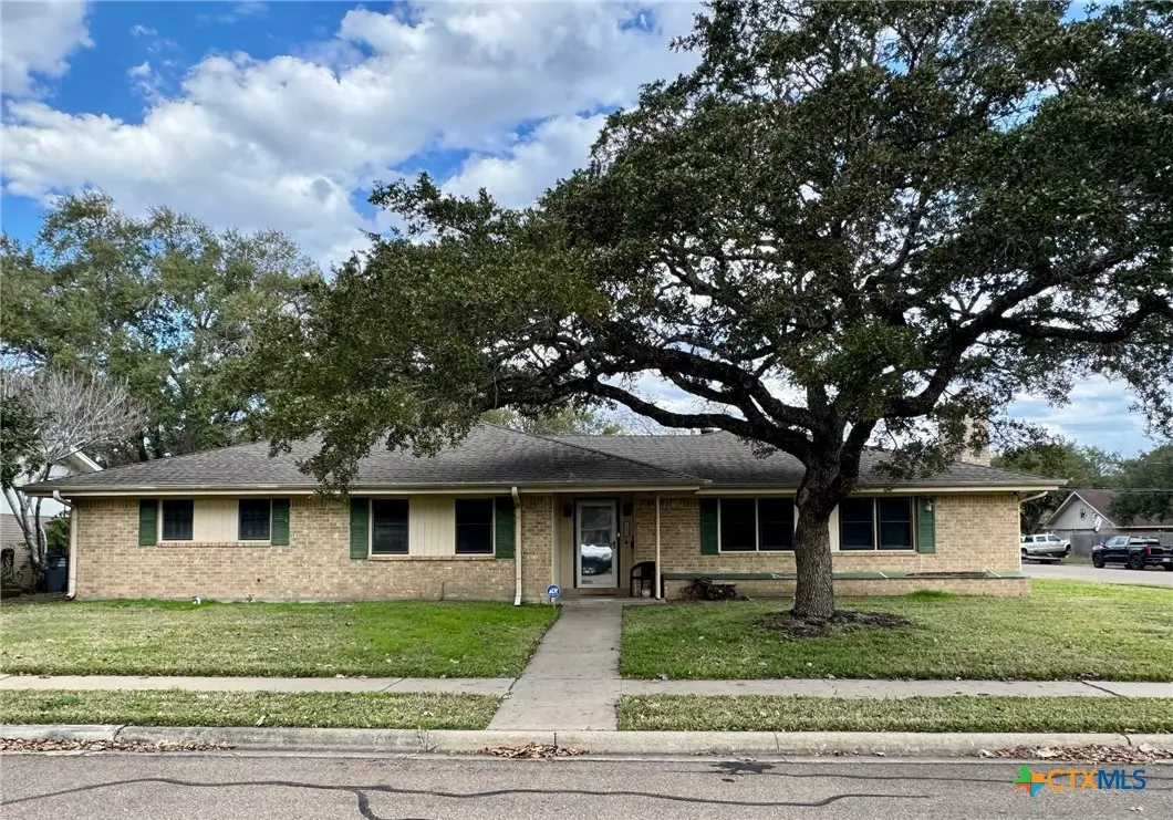 Victoria, TX 77904,102 Warwick Glen ST