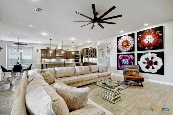 Boerne, TX 78015,7147 Agarita Mist CIR