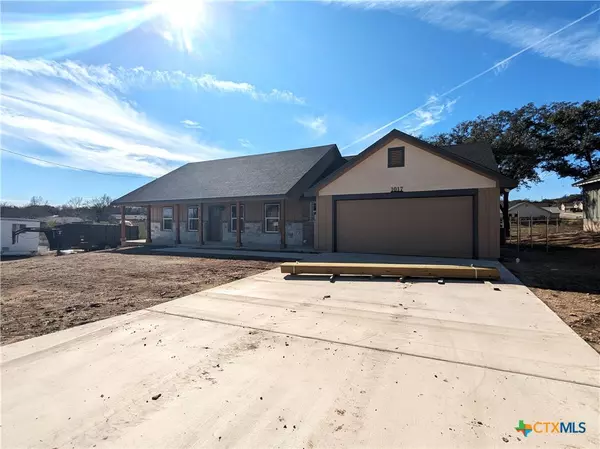 1017 Fieldstone DR, Lampasas, TX 76550