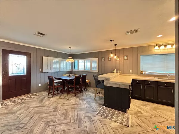 Port O'connor, TX 77982,510 N 10th ST