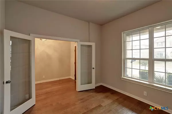 San Antonio, TX 78255,25768 Velvet CRK