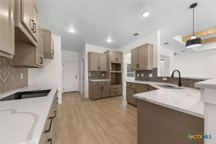 1721 Paint Horse TRL, Harker Heights, TX 76548