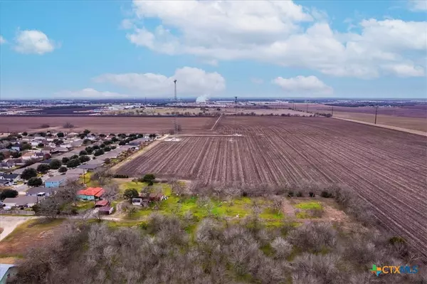 Seguin, TX 78155,530 Continental DR