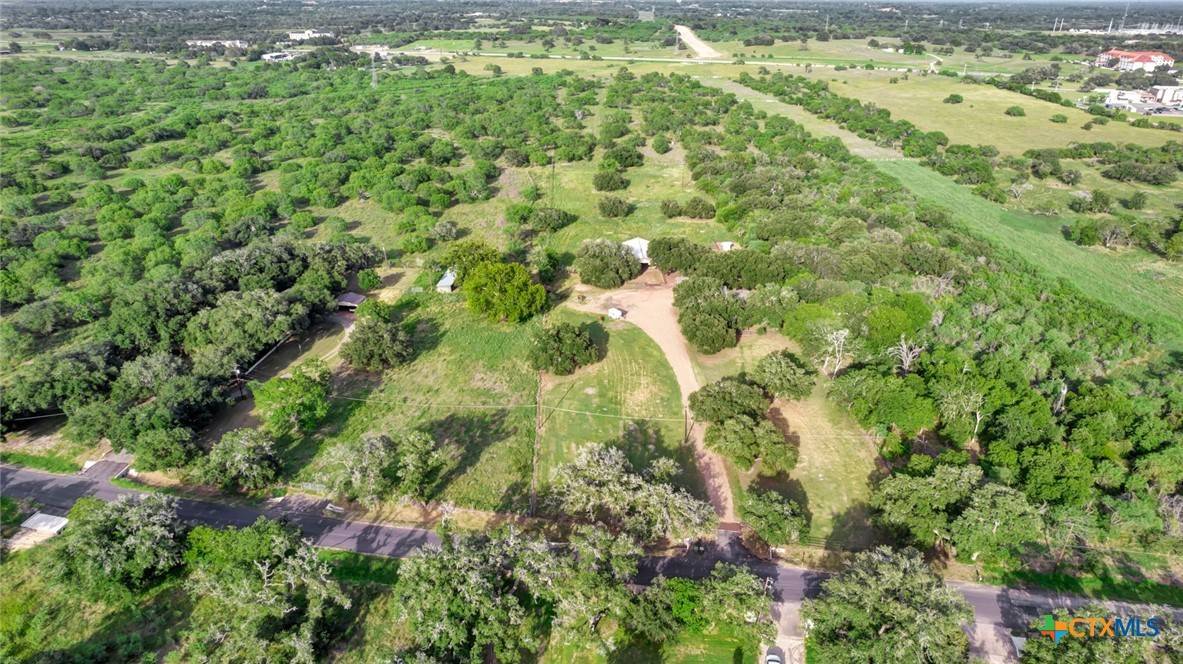 371 Old Gonzales RD, Cuero, TX 77954
