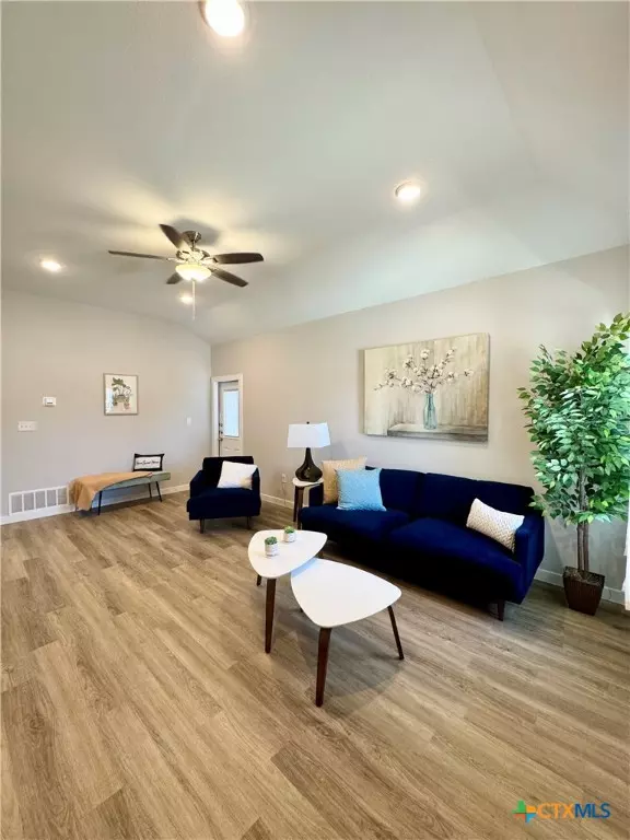 Temple, TX 76504,4022 Keller RD #B