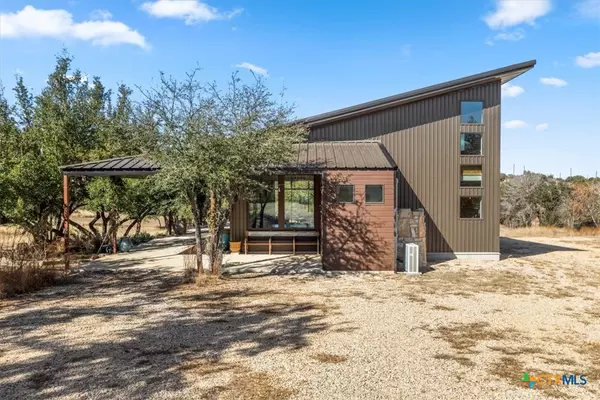 Hye, TX 78635,272 Rocky RD