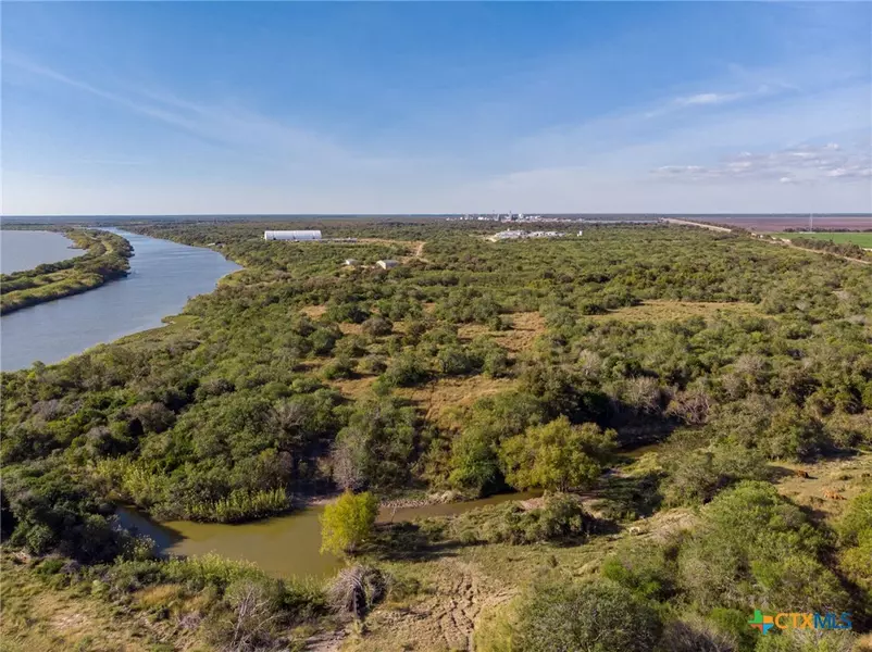 000 HWY 185, Port Lavaca, TX 77979