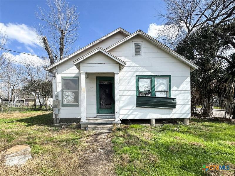 814 S Laurent ST, Victoria, TX 77901