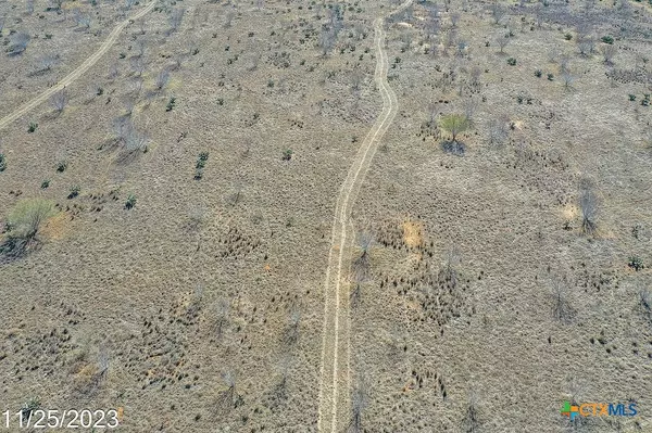 Dilley, TX 78017,TR 4 000 US HWY 85 ST