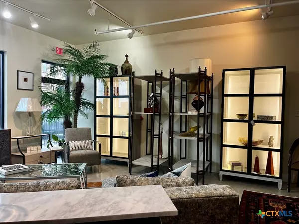 Marble Falls, TX 78654,908 Third ST #A & B